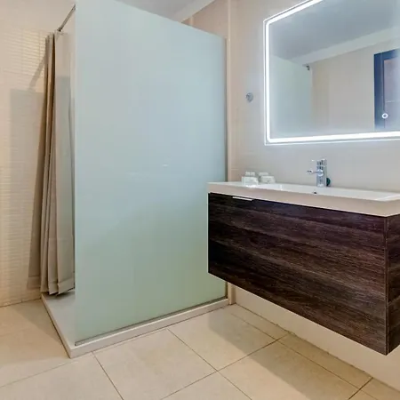 Sea Paradise View 115 * 帕莱索海滩